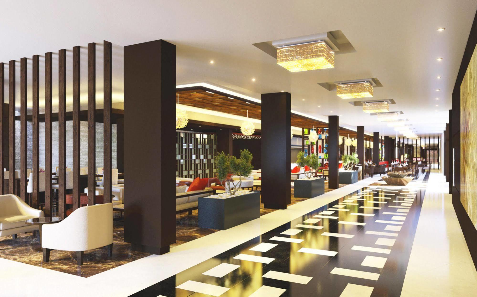 Hotel Doubletree By Hilton Nairobi Exterior foto