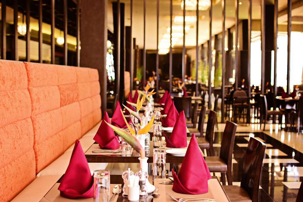 Hotel Doubletree By Hilton Nairobi Restaurante foto